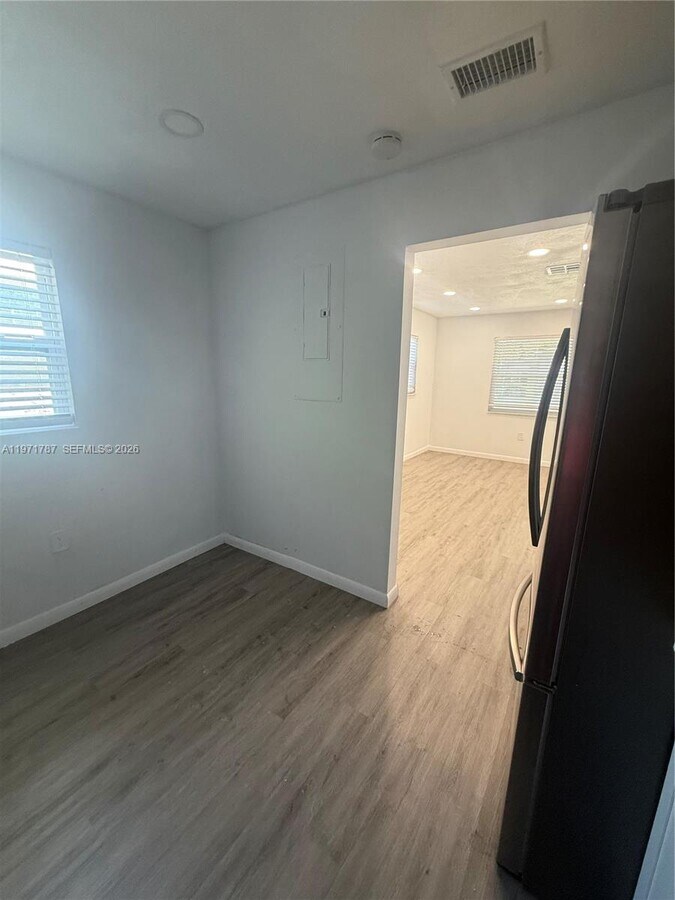 Photo - 2510 NE 182nd St Unit 1-FRONT