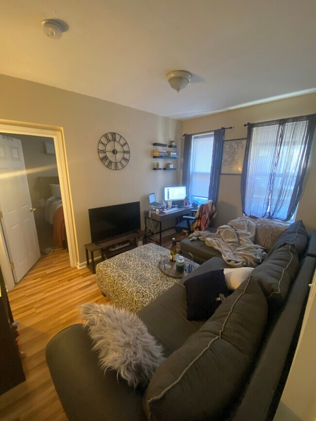 Building Photo - 35B Symphony Rd Unit 200 Rental