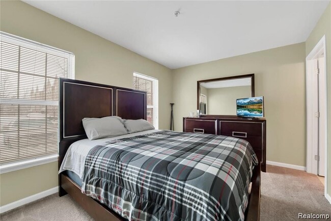 Photo - 22684 Goddard Rd