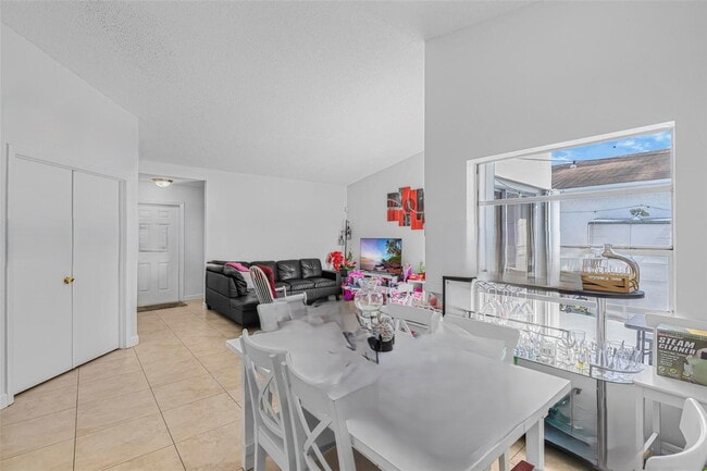 Photo - 8520 NW 193rd Ln