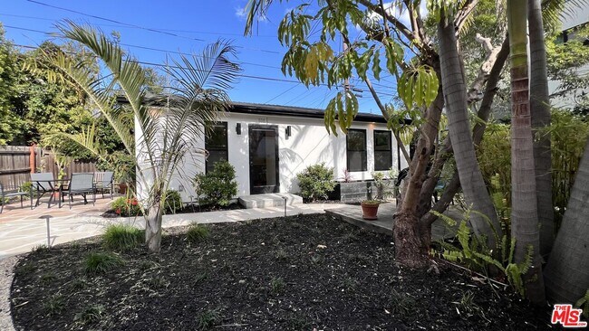 Photo - 808 N Harper Ave Casa