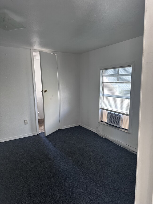Photo - 5584 Lake Buffum Rd