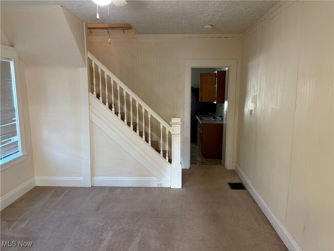 Photo - 3653 W 46th St