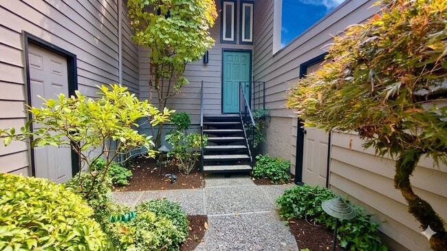 Photo - 4470 Lakeview Blvd