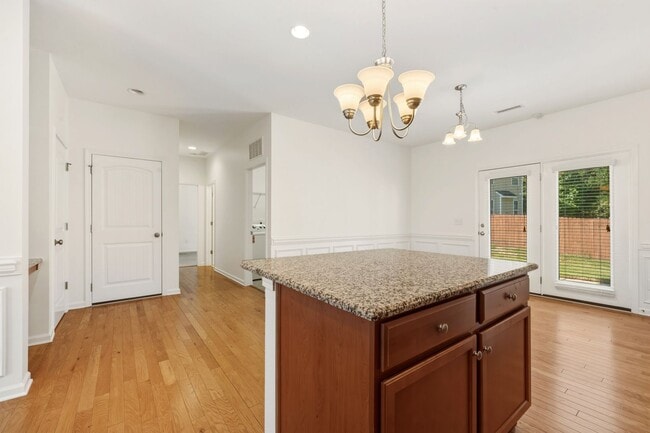 Photo - 3 Moonbeam Ct