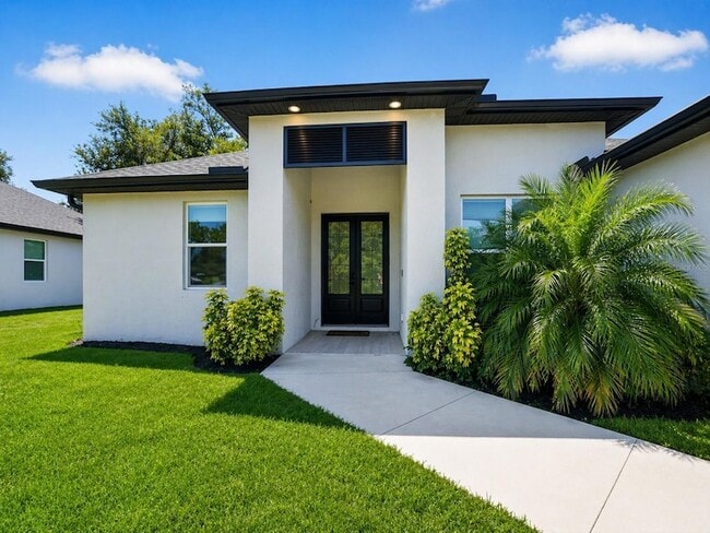 Photo - 3090 Quarter St