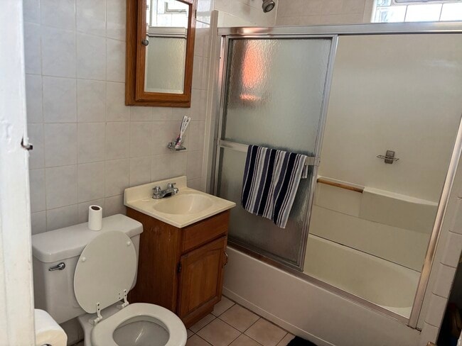 Photo - 3053 N Elbridge Ave