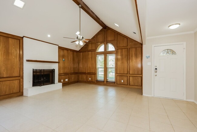 Photo - 410 W Jefferson St