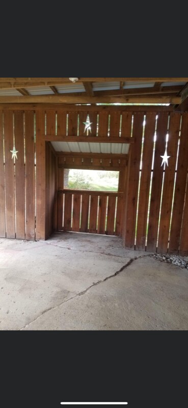 Photo - 2682 Township Rd N