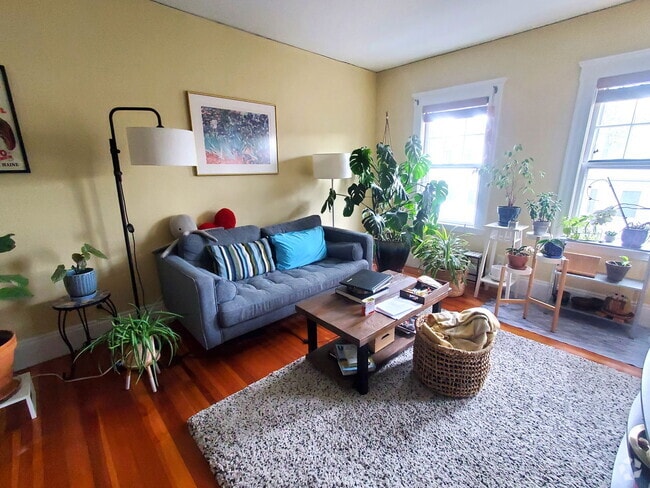 Building Photo - 19 Edward Sullivan Rd Unit U3 Rental