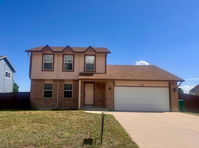 Building Photo - 4 Bedroom Home in Fountain Valley Ranch