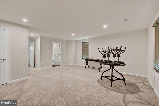 Photo - 10 Laurel Gate Ct