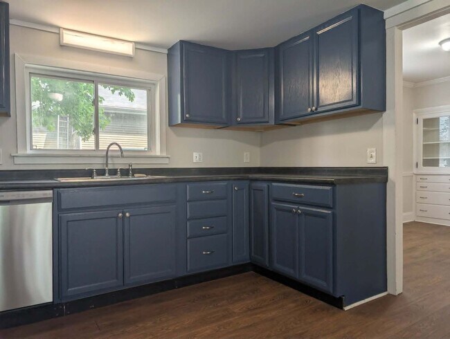 Photo - 258 Essex St