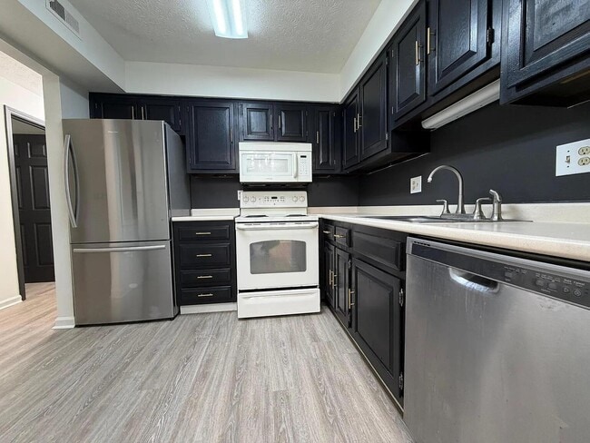 Photo - 5285 Portland St Unidad 204