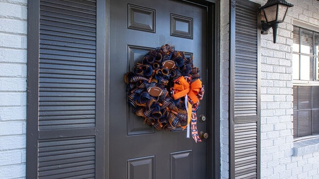 Photo - Ashwood Apartment Homes Unit B104