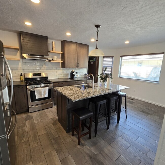 Photo - 1048 Monte Largo Dr NE