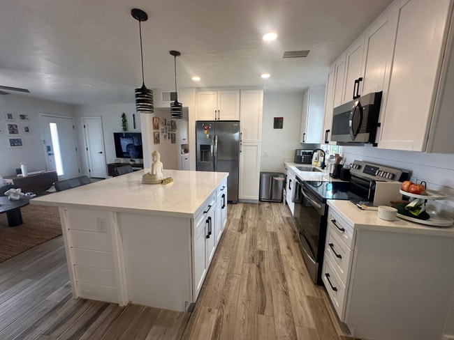 Photo - 920 E Colter St