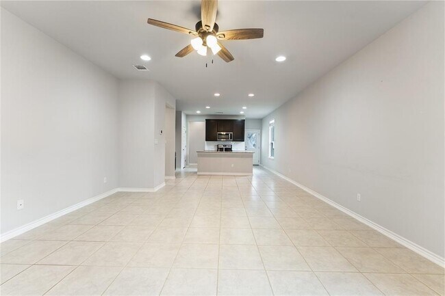 Photo - 313 Syrah Ct