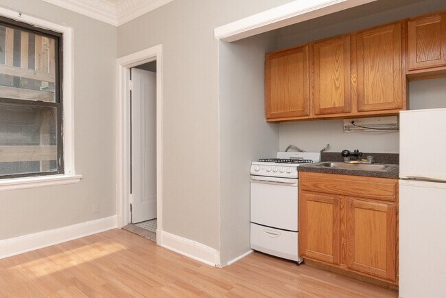 Photo - 3836 N Fremont St Unidad 702