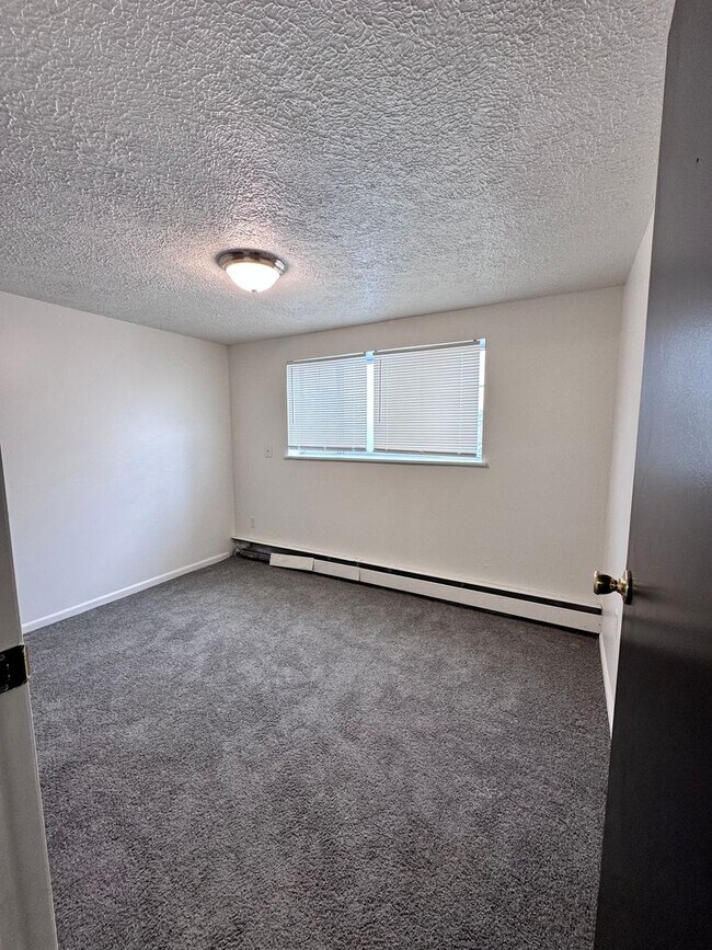 Photo - Coming this April 2026: 2 Bedroom Apartment in Beaver. Apply now and secure this place! Unit Jefferson Trace 6-32