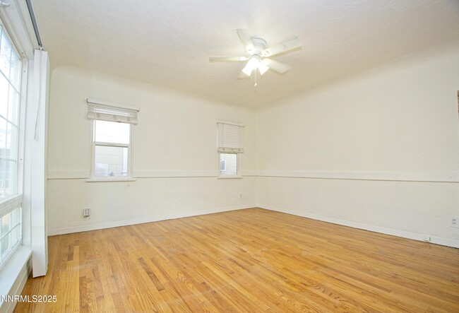 Photo - 1418 E St
