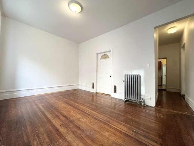 Photo - 182 Claremont Ave Unidad 1