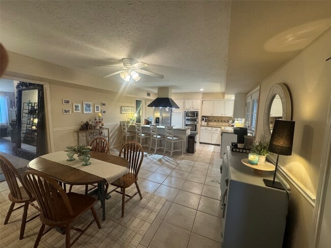 3127 Pecan Point Dr