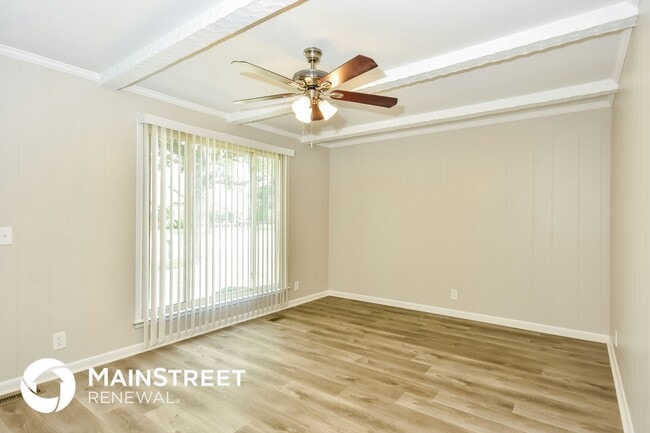 Photo - 110 Louann Ln