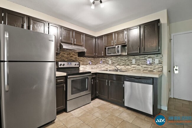 Photo - Move-In Ready 2 Bedroom Condo – Steps from...