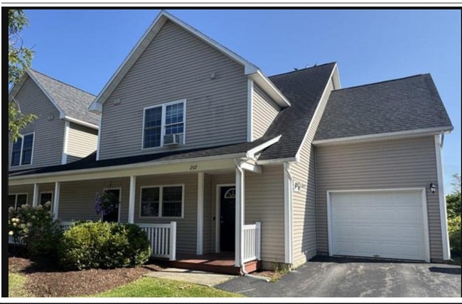 Photo - 207 Farmall Dr