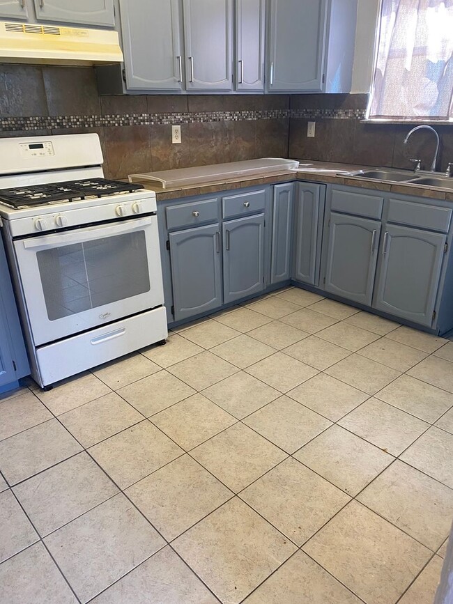 Photo - 3 bedroom 2 bath home in Merced