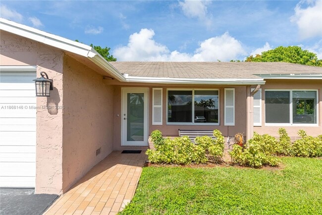 Photo - 7003 NW 99th Ave