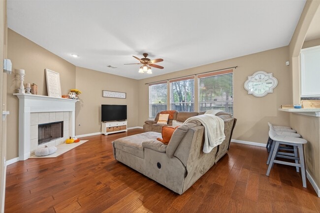 Photo - 59 Genesee Ridge Dr