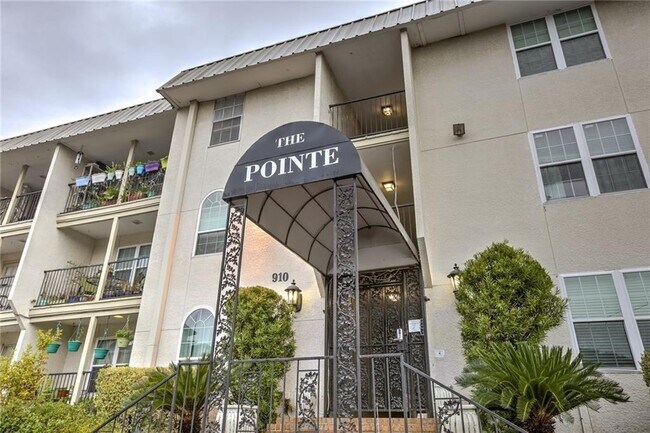 Building Photo - 910 Duncan Ln Unit 20