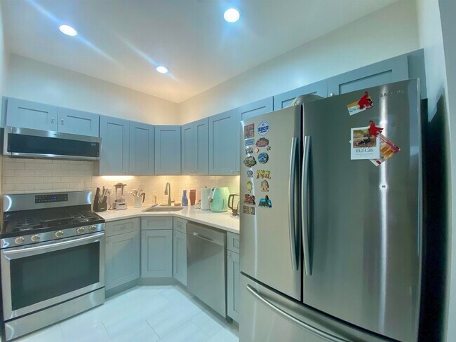 Photo - 517 74th St Unit 204