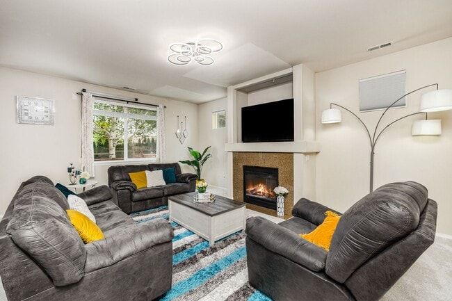 Photo - Gorgeous Modern Craftsman in Outlook Ridge...