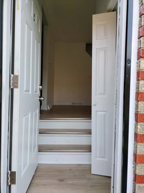 Photo - 7910 S Muskegon Ave