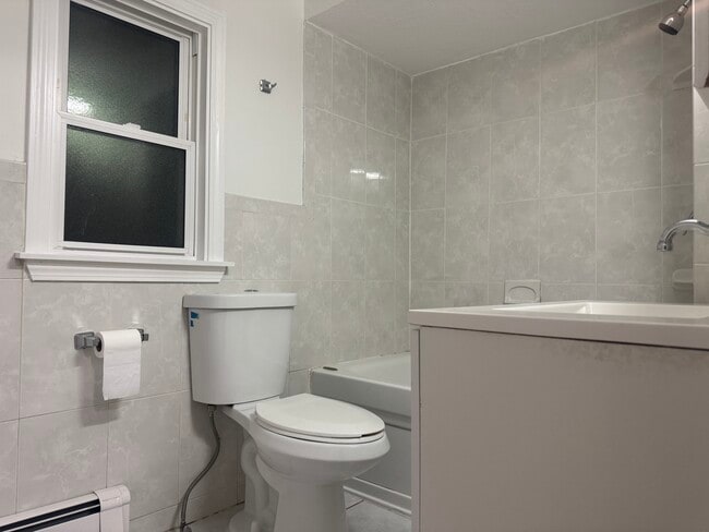 Photo - 33 Appleton St Unit 2