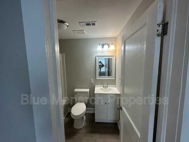 Photo - 5249 Clearwater Lake Rd