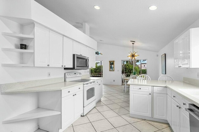 Photo - 1643 Oak Berry Cir
