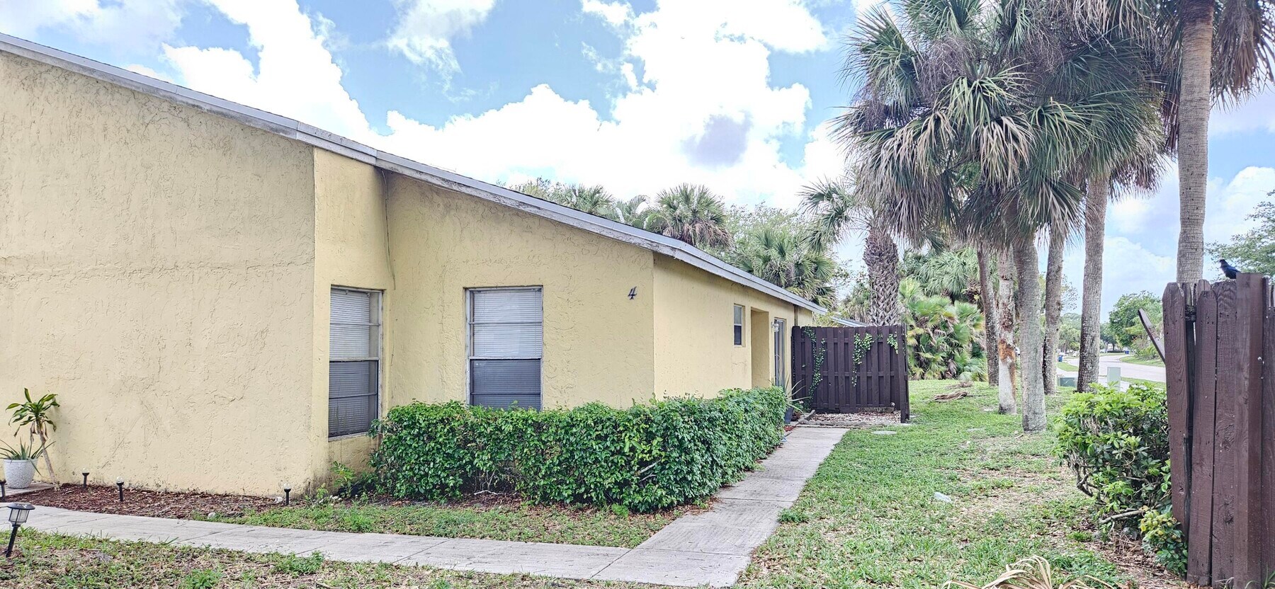 Photo - 210 Sparrow Dr Unit 4