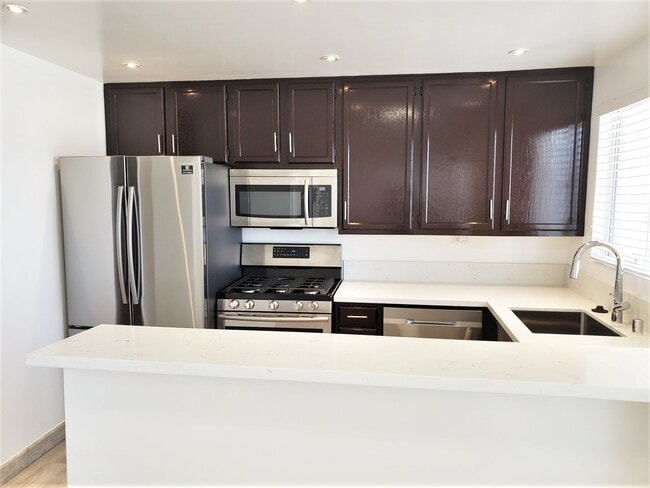 2 BED 1 BA