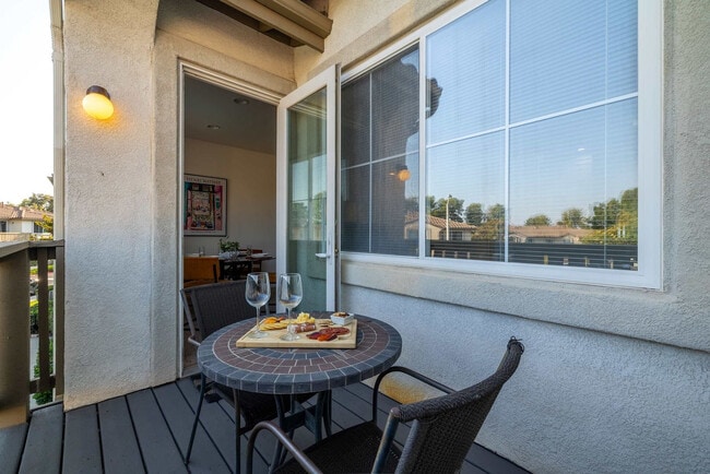 Photo - 2983 Paseo Almiar Unidad ID1062705P