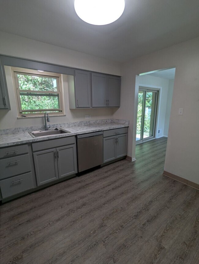 Photo - bir6603 Unit 1