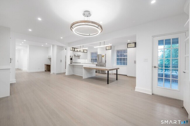 20 Church St Unit A24