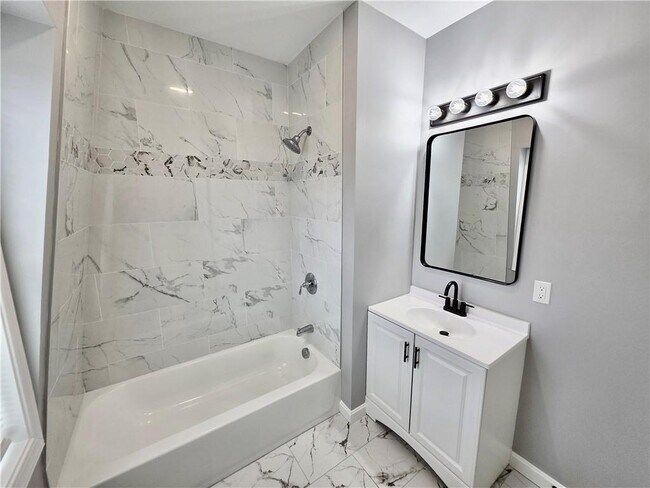 Photo - 73 Vernon St Unit 3