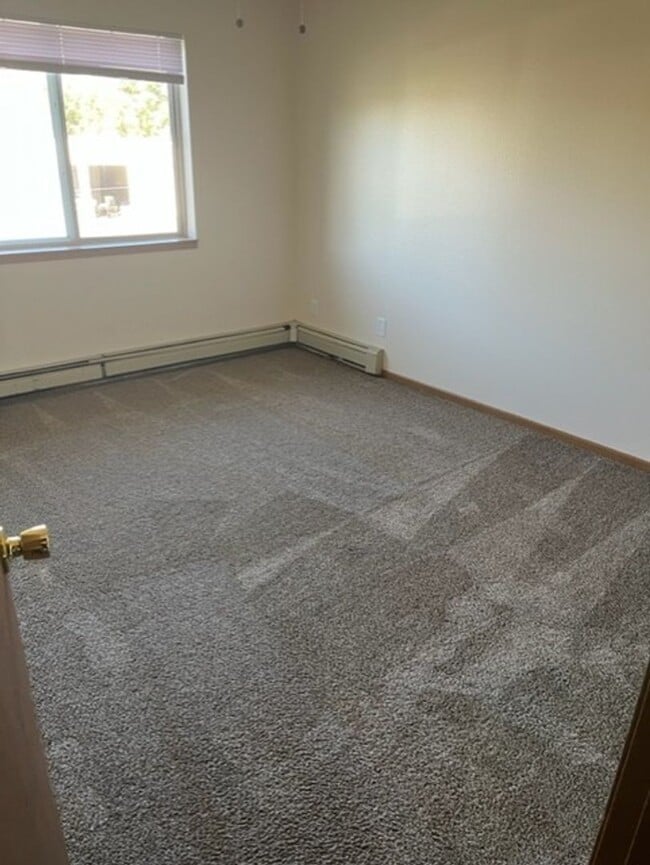 Photo - Lincoln Pointe