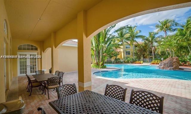 5580 NW 61st St Unit 602