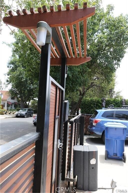 Photo - 1323 N Cherokee Ave