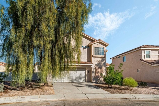 Photo - Modern Las Vegas Living with Style & Convenience!